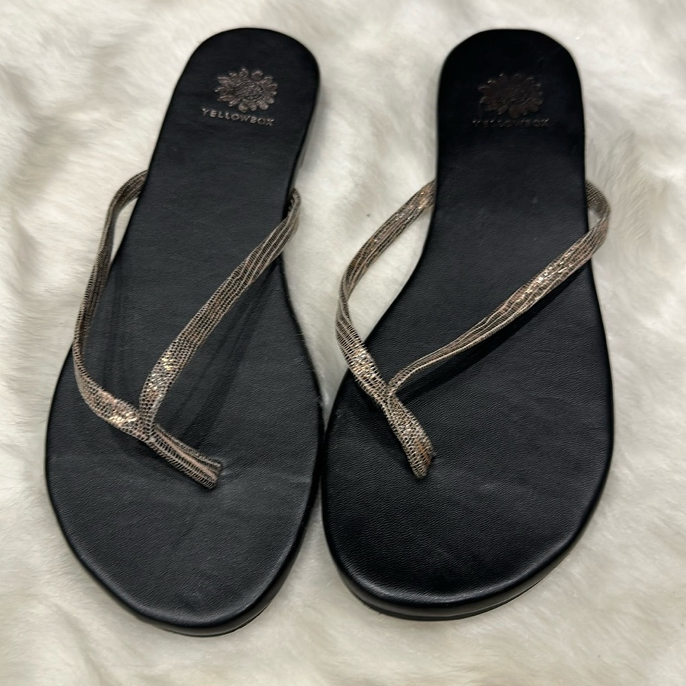 Yellow box, black and bronze flip-flop leather upper CHANNA 8 look new!!